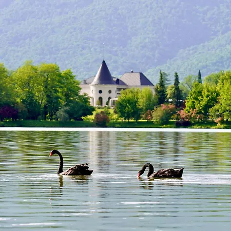 Lopota Lake Resort & Spa Napareuli Exterior photo The lake of Annecy